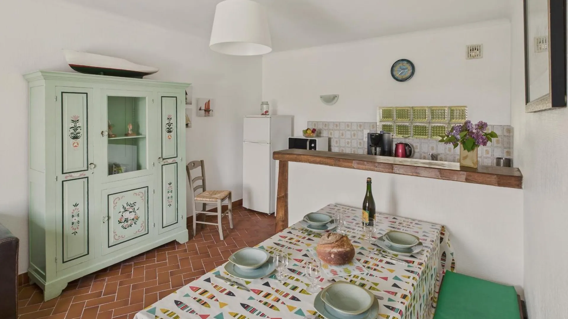 La Fregate - Dans Une Chaumiere Pour 4 Avec Jardin Guilvinec 0*,  Francia